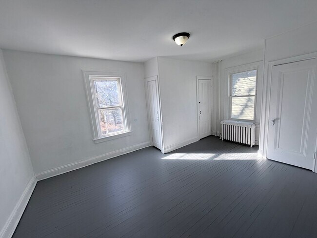 Building Photo - 659 Stuyvesant Ave