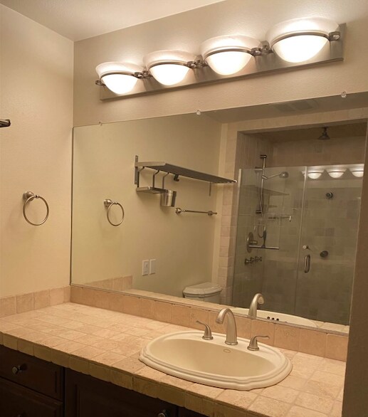 Building Photo - 1710 S Harbor Way