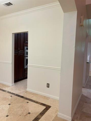 Building Photo - 508 Briar Oaks Dr