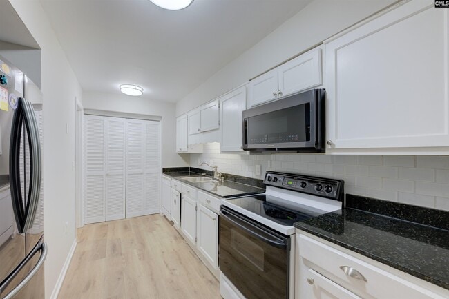 Building Photo - 2036 Watermark Pl