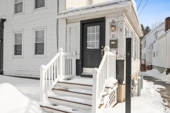 Building Photo - 21 Portsmouth Ave