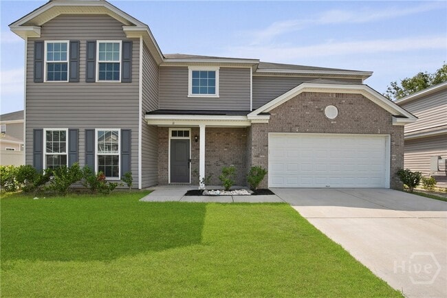 Primary Photo - 11 Swallow Tail Cir