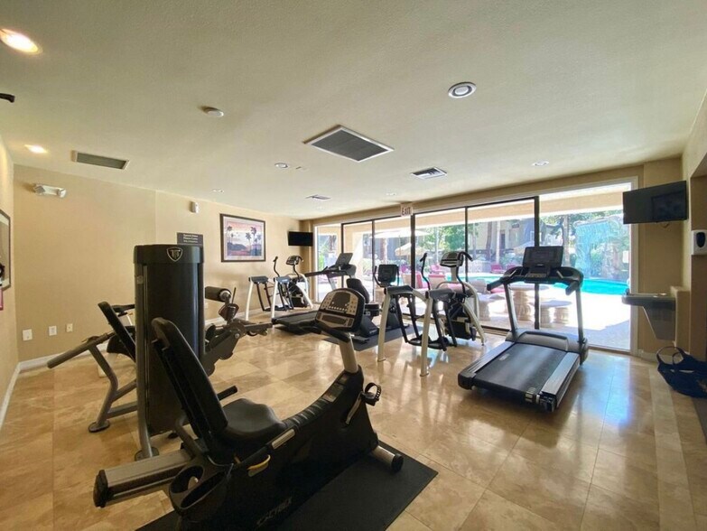 Building Photo - 5250 S Rainbow Blvd