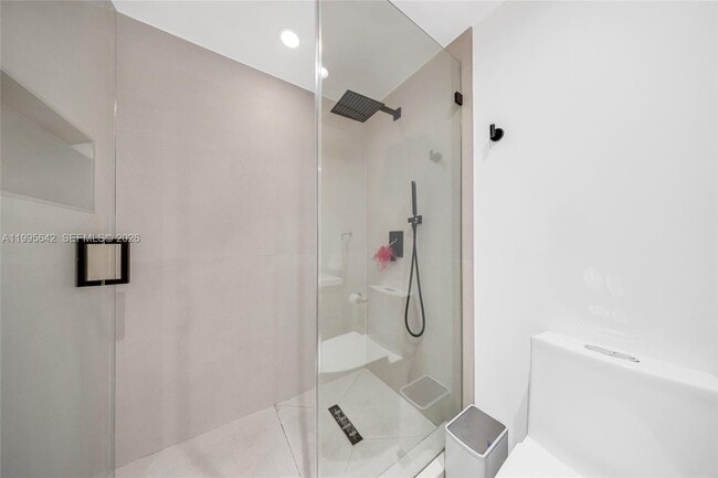 Building Photo - 701 Brickell Key Blvd