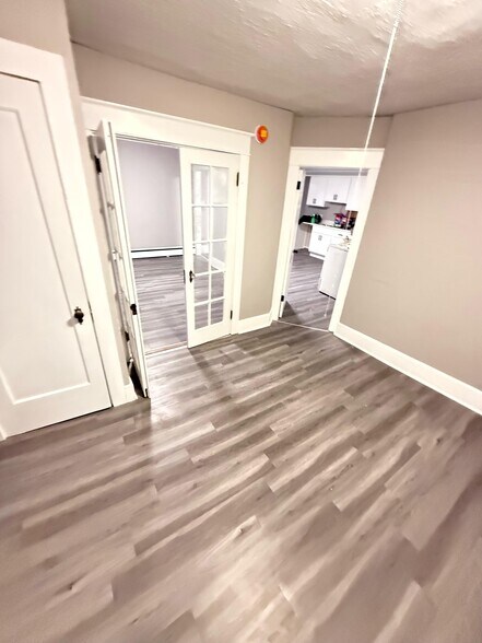 Building Photo - 361 Coos St