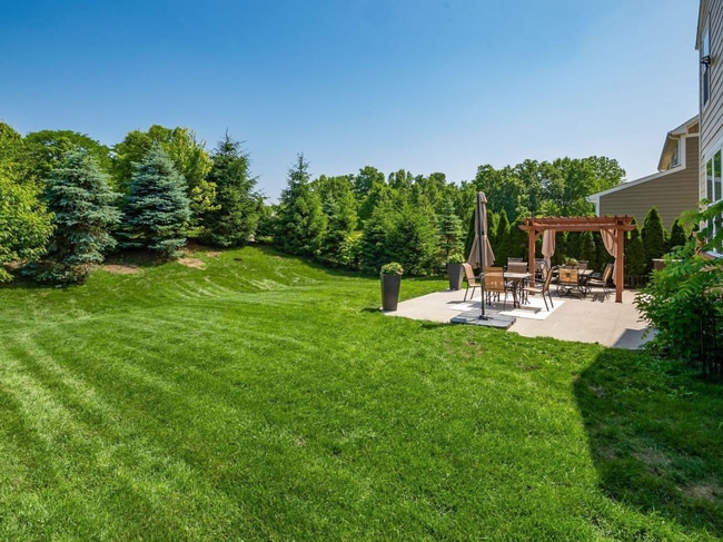 Building Photo - 7916 Avaleen Cir