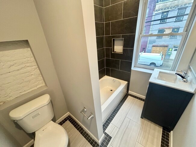 Building Photo - 2323 N 2nd St