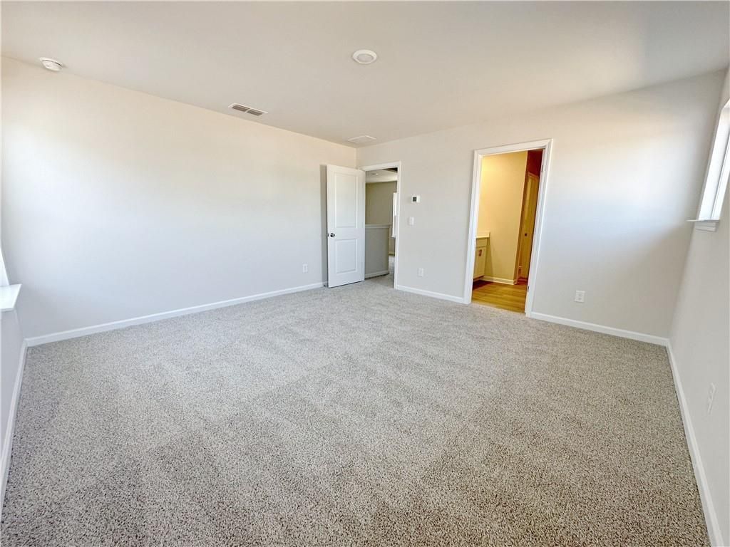 Building Photo - 2244 Whitworth St
