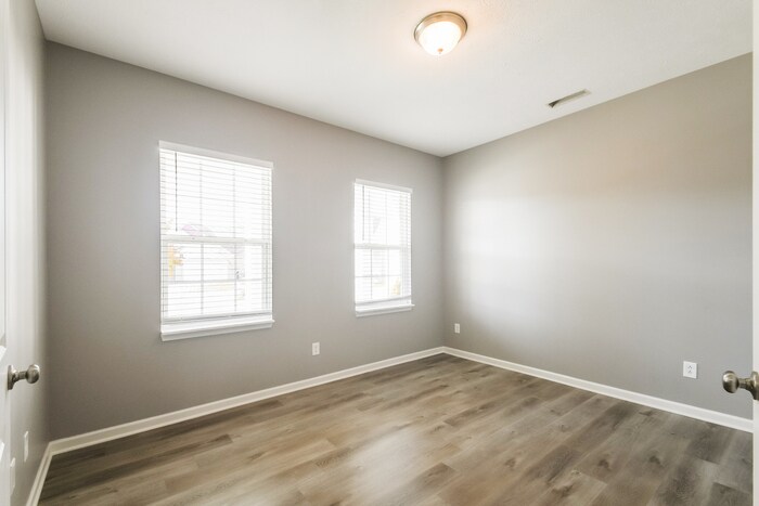 Building Photo - 15346 Keech Ct