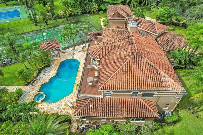 Building Photo - 4200 Coral Hills Dr