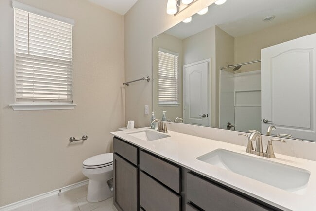 Building Photo - Elevated Leander Living | Modern Comfort Meets Quiet, Connected Convenience