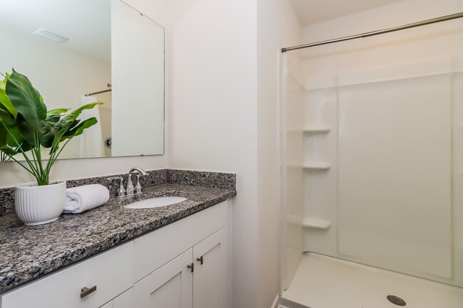 Building Photo - 929 Ranchero St