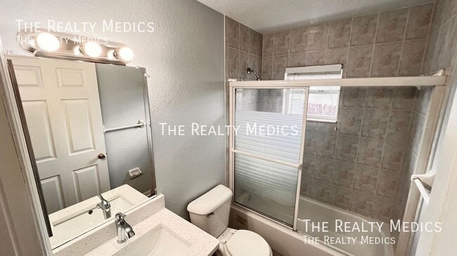 Building Photo - 116 S Normandale Ave