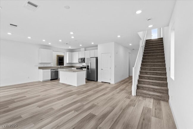 Building Photo - 5774 Aurora Gale Ct