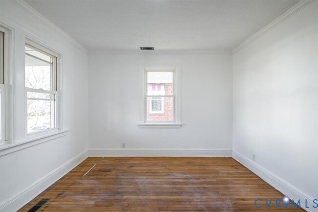 Building Photo - 1401 Byron St