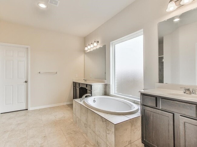 Building Photo - 4615 Russet Leaf Trace