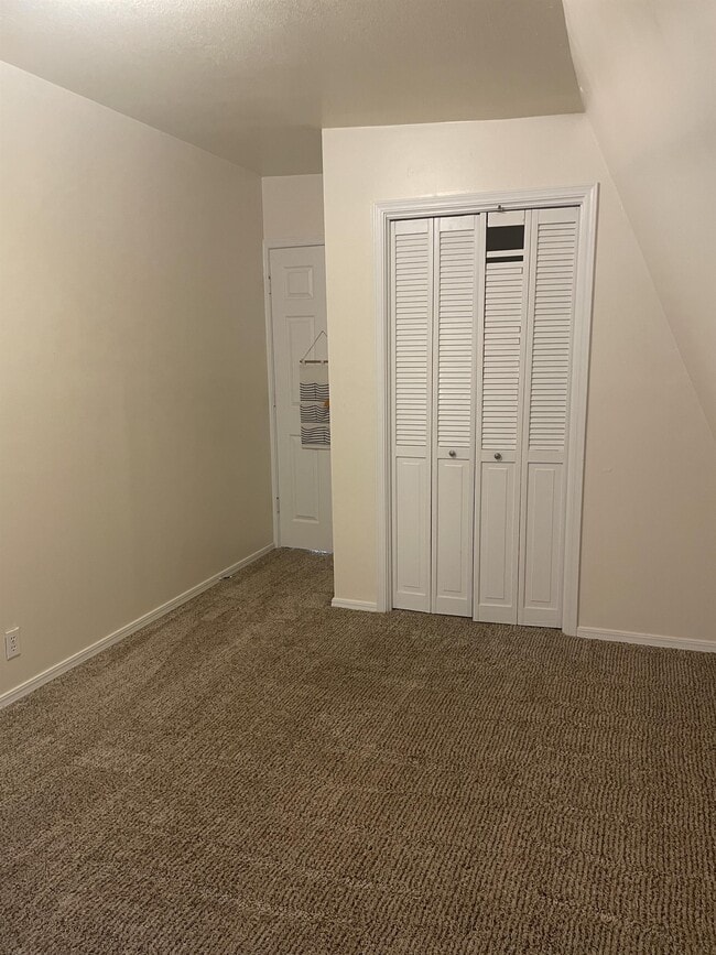 Building Photo - 103 Myra Ln