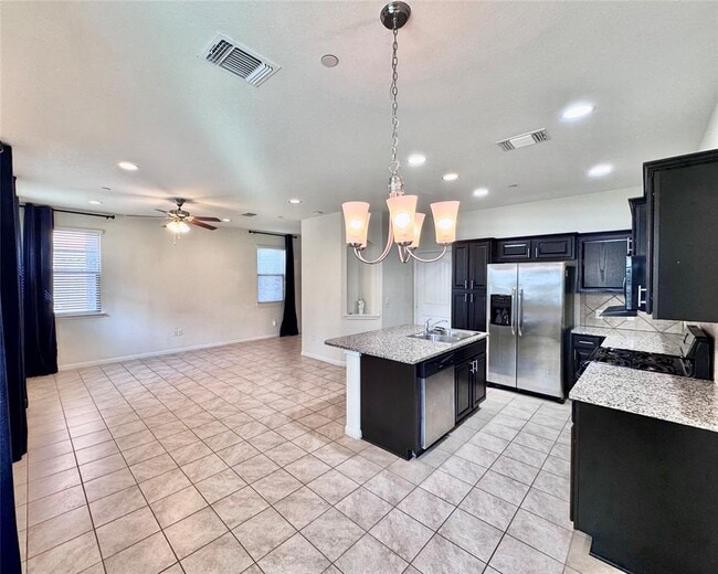 Building Photo - 1001 Zodiac Ln