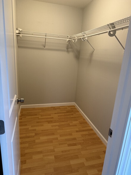 Walk-in closet - 279 Saratoga Ave