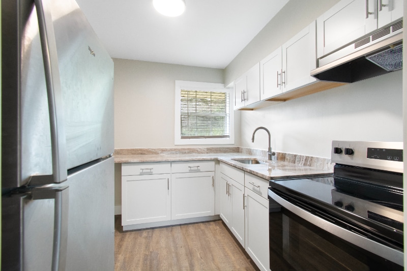 Building Photo - 4460 Old Mission Rd