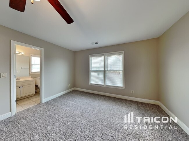 Building Photo - 603 Baymist Ct