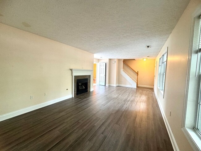Building Photo - 260 Tall Oak Blvd NW