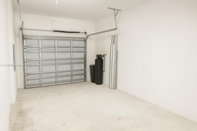 Building Photo - 25564 SW 108th Ave