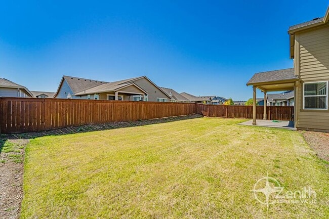 Building Photo - 4837 S 16th Dr