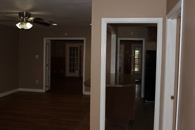 Building Photo - 2717 28th St