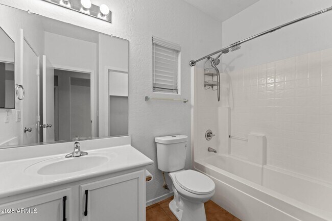Building Photo - 5134 W Shaw Butte Dr