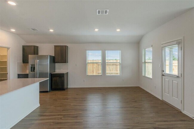 Building Photo - 138 Esparza Dr