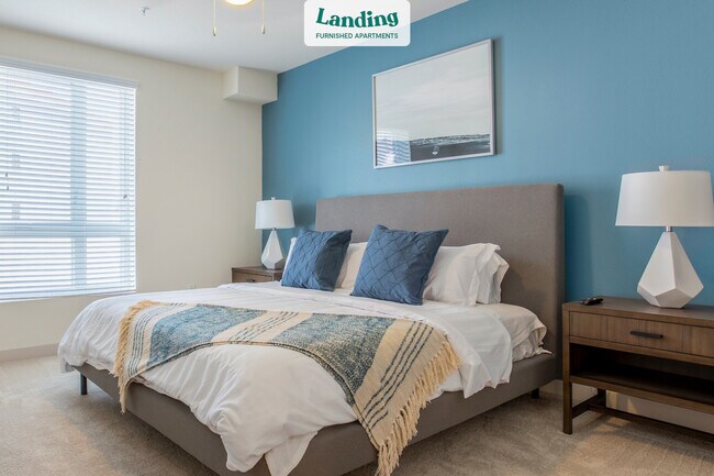 Building Photo - 16395 Biscayne Blvd