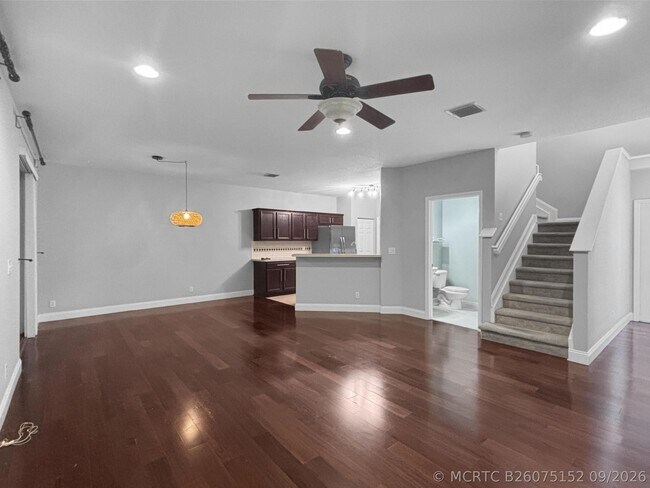 Building Photo - 4528 Thornwood Cir