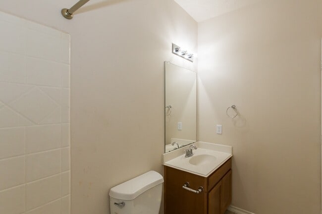 Building Photo - 10206 N Pine Ivy Ln