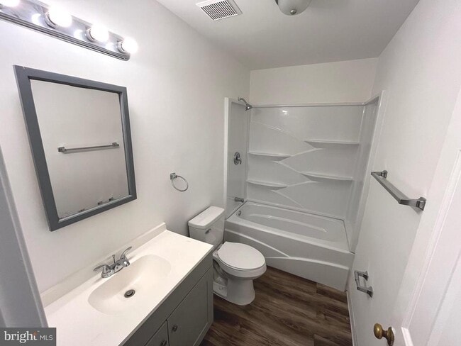 Building Photo - 255 Farrell Ln