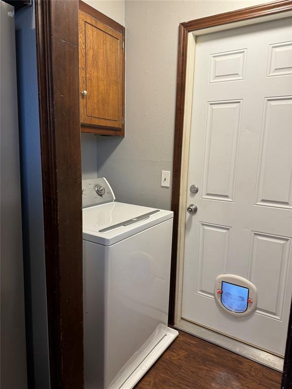 Building Photo - 13908 Jeffrey Dr