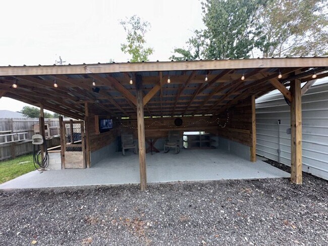 Building Photo - Private (Gated) Country Retreat - RV Hookups, 2 Decks, Back Patio, Outdoor Gaming/Utility Area, S...