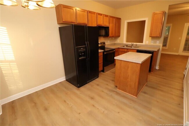 Building Photo - 2637 Broad Oaks Pl