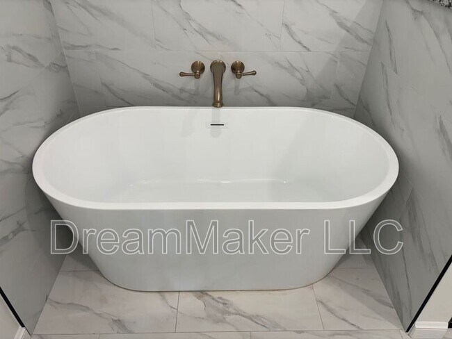 Building Photo - 3026 Hollow Crest Ln