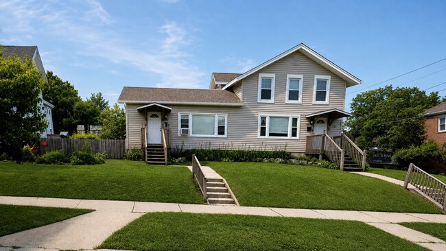 Building Photo - 502 Prospect Ave