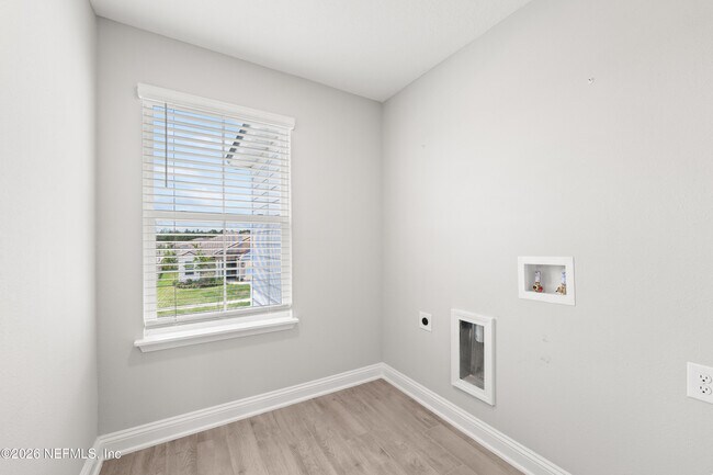 Building Photo - 60 Alagon Wy