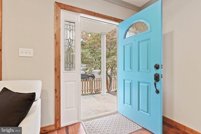 Building Photo - 3502 Buena Vista Ave