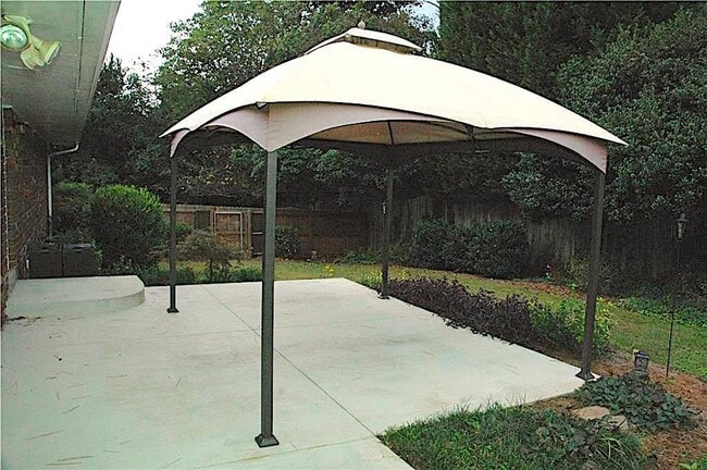 Building Photo - 444 Jo Ann Dr SE