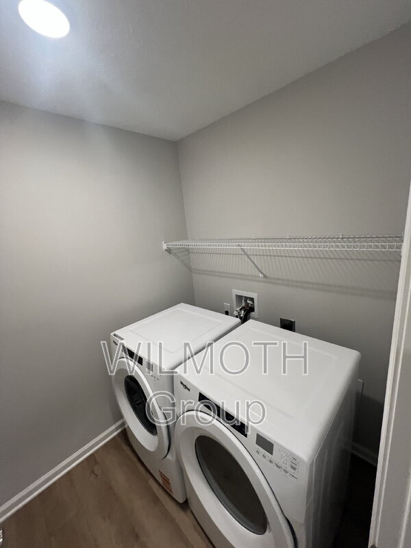 Building Photo - 7300 Shroyer Wy