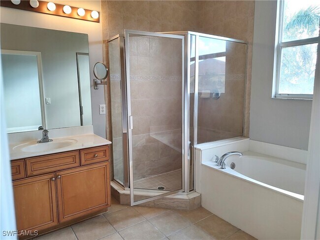 Building Photo - 16243 Via Solera Cir