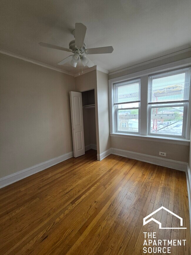 Building Photo - 4416 N Whipple St