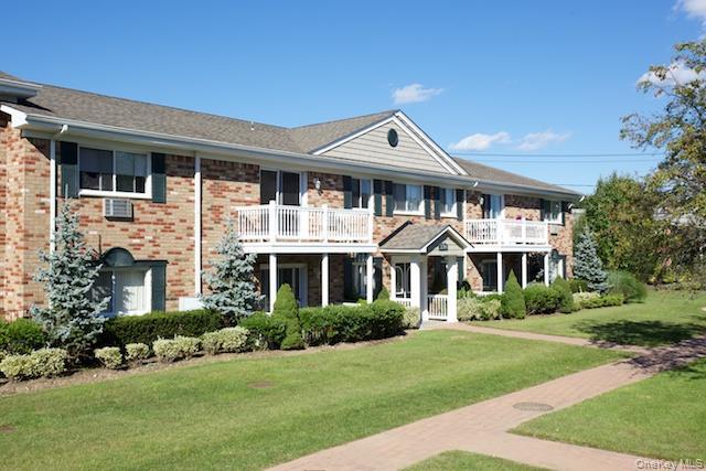 Primary Photo - 200 Lakeland Ave