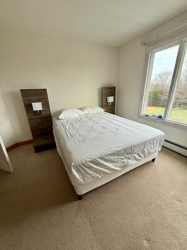 Building Photo - 15141 Arbor Dr