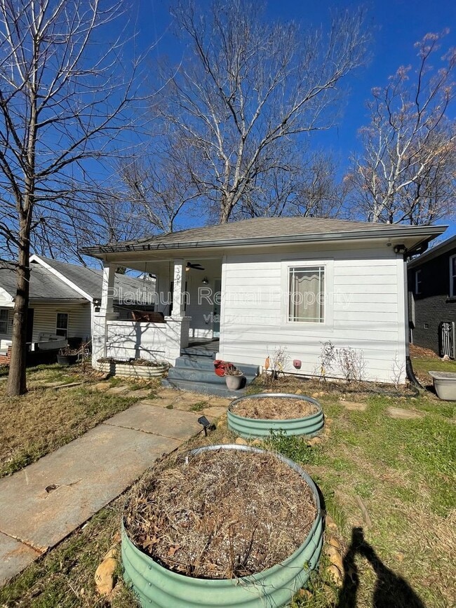 Building Photo - 301 Fletcher St SW