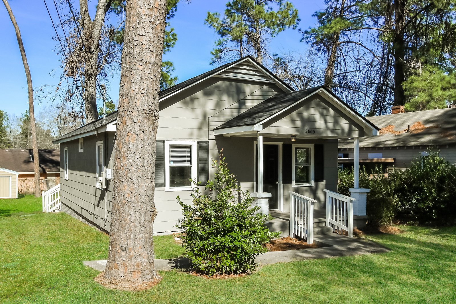 Building Photo - 2805 Royal St